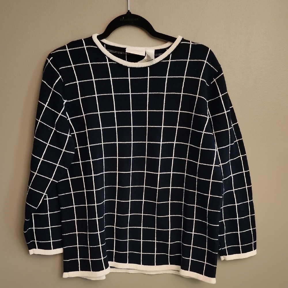 Liz Claiborne Women's Black and White Grid Sweater